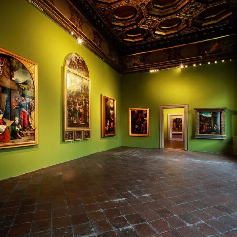 PINACOTECA DI FERRARA. FOTOGRAFIA DI ANDREA SAMARITANI