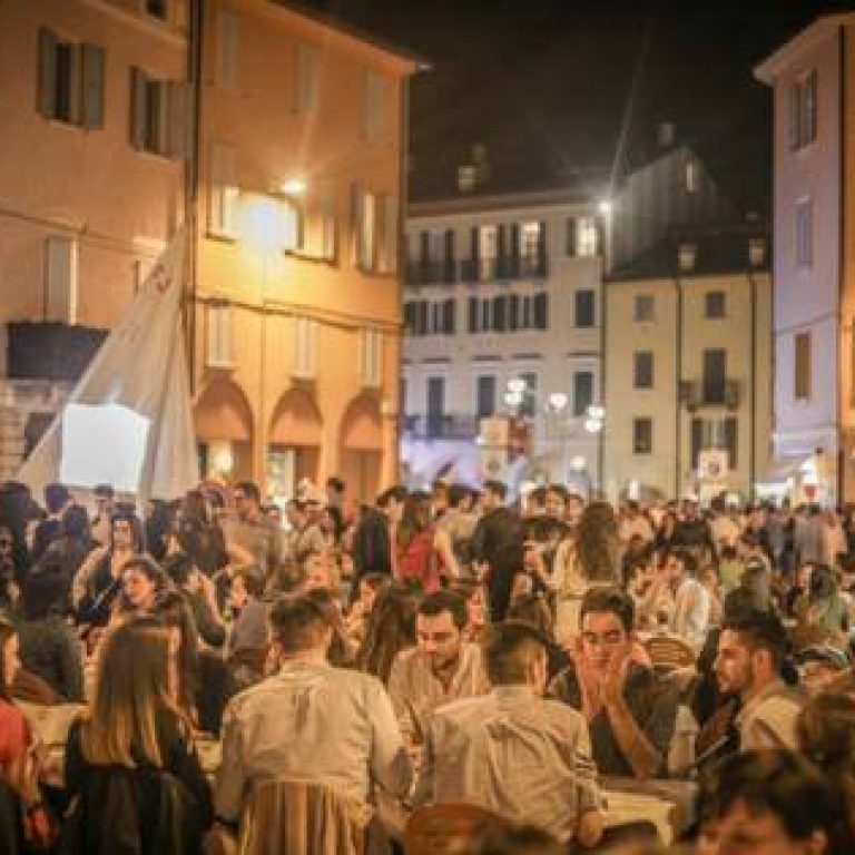 Notte-biancaweb